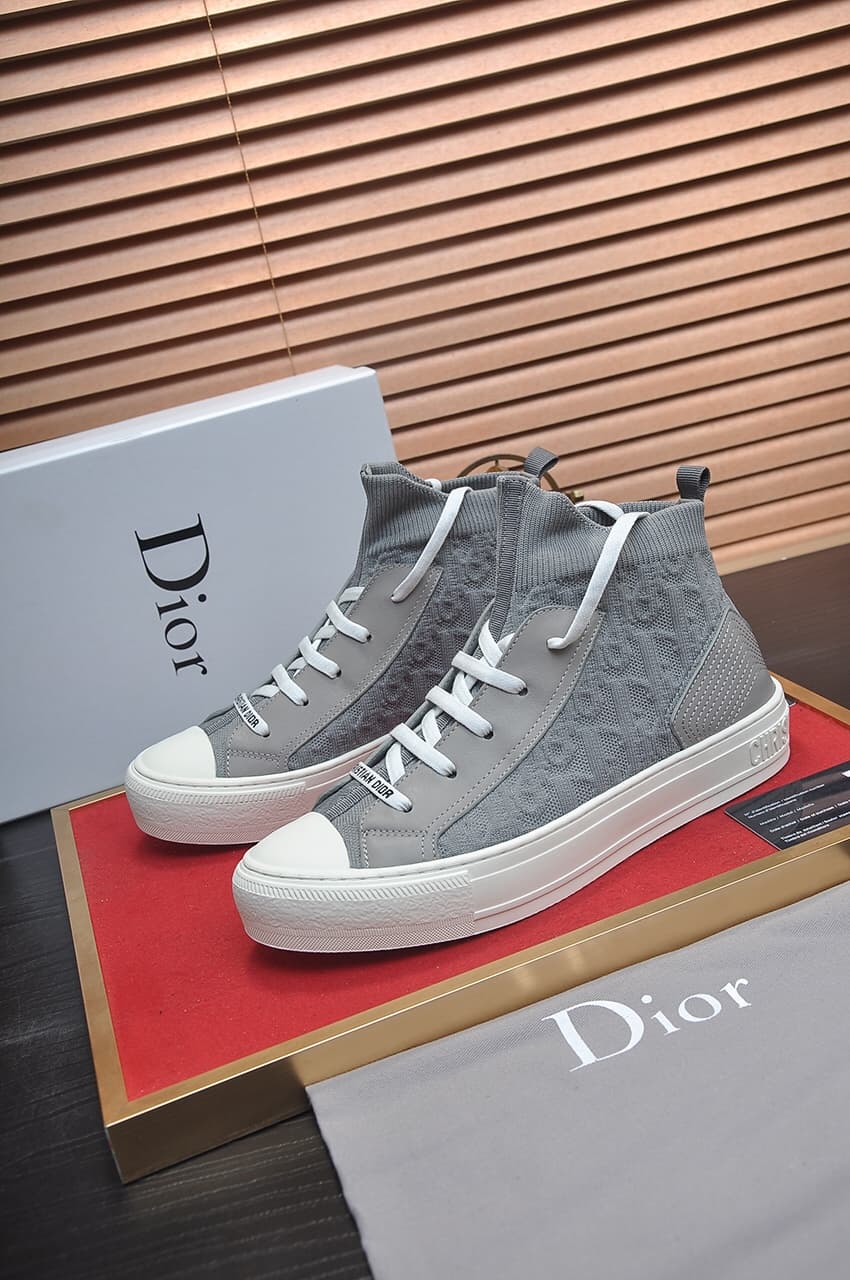 DR Sneaker