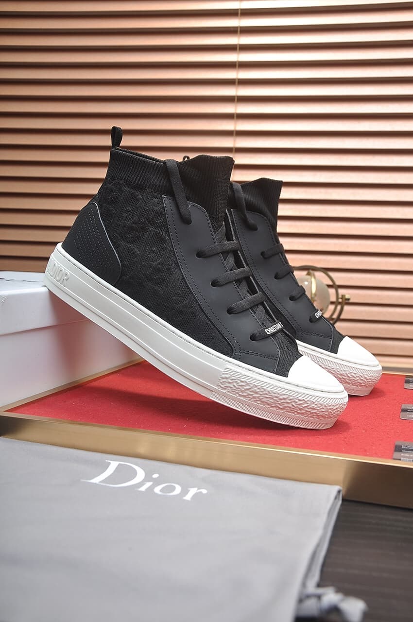 DR Sneaker