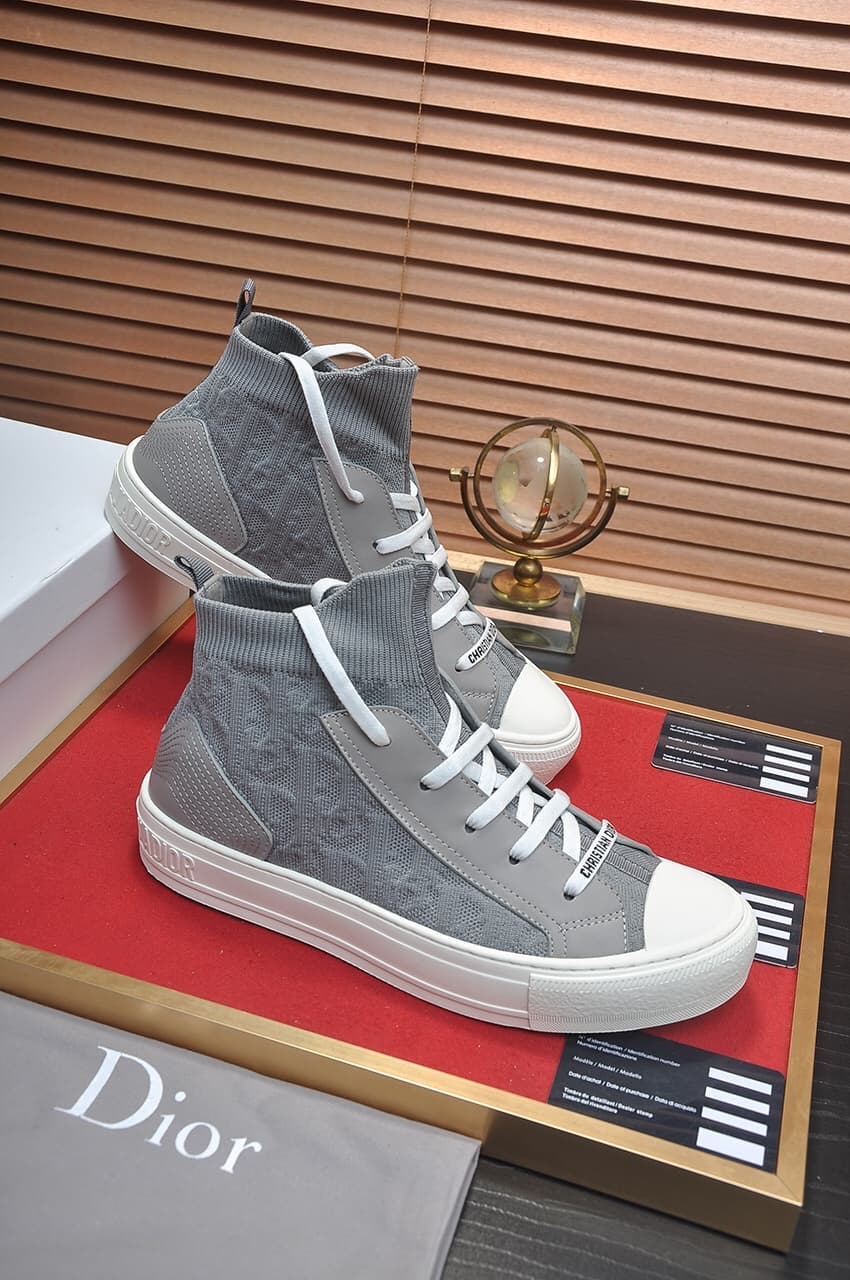 DR Sneaker