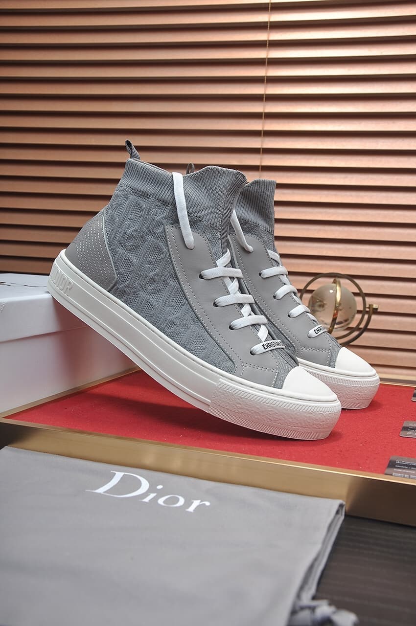 DR Sneaker