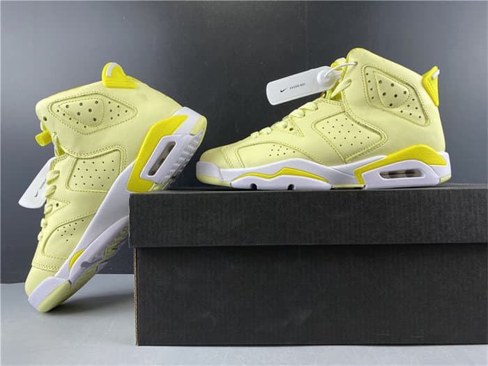 JRD6 Dynamic Yellow Floral 543390-800
