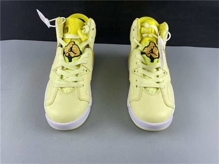 JRD6 Dynamic Yellow Floral 543390-800