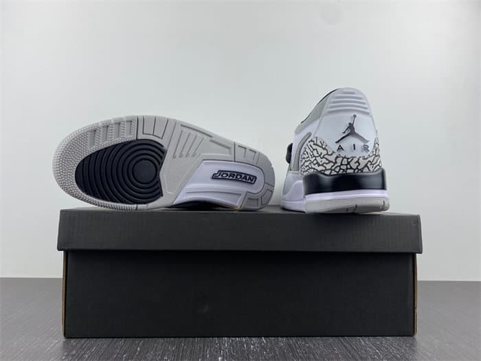 JRD Legacy 312 Low Light Smoke Grey CD7069-105