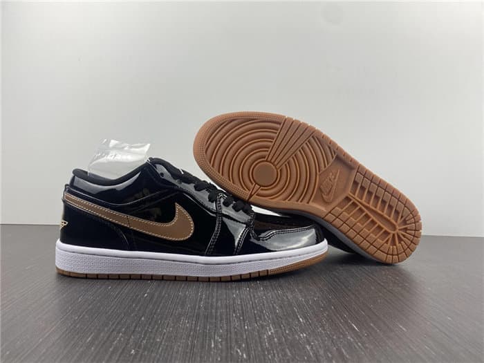 JRD1 Retro Black Gold Patent 554723-032