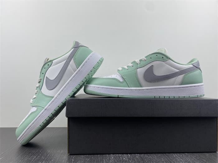 NK Air JRD1 Low OG CZ0790-100
