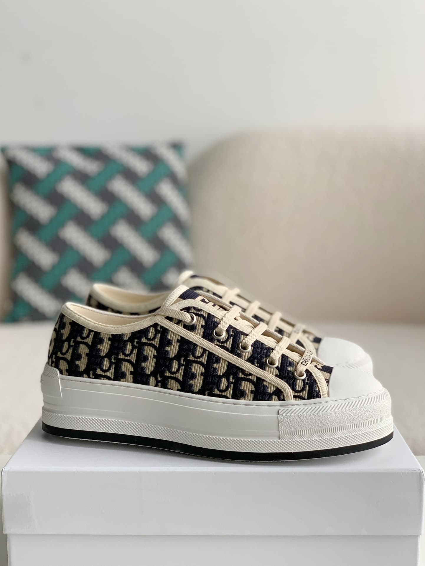 DR B23 low Sneaker