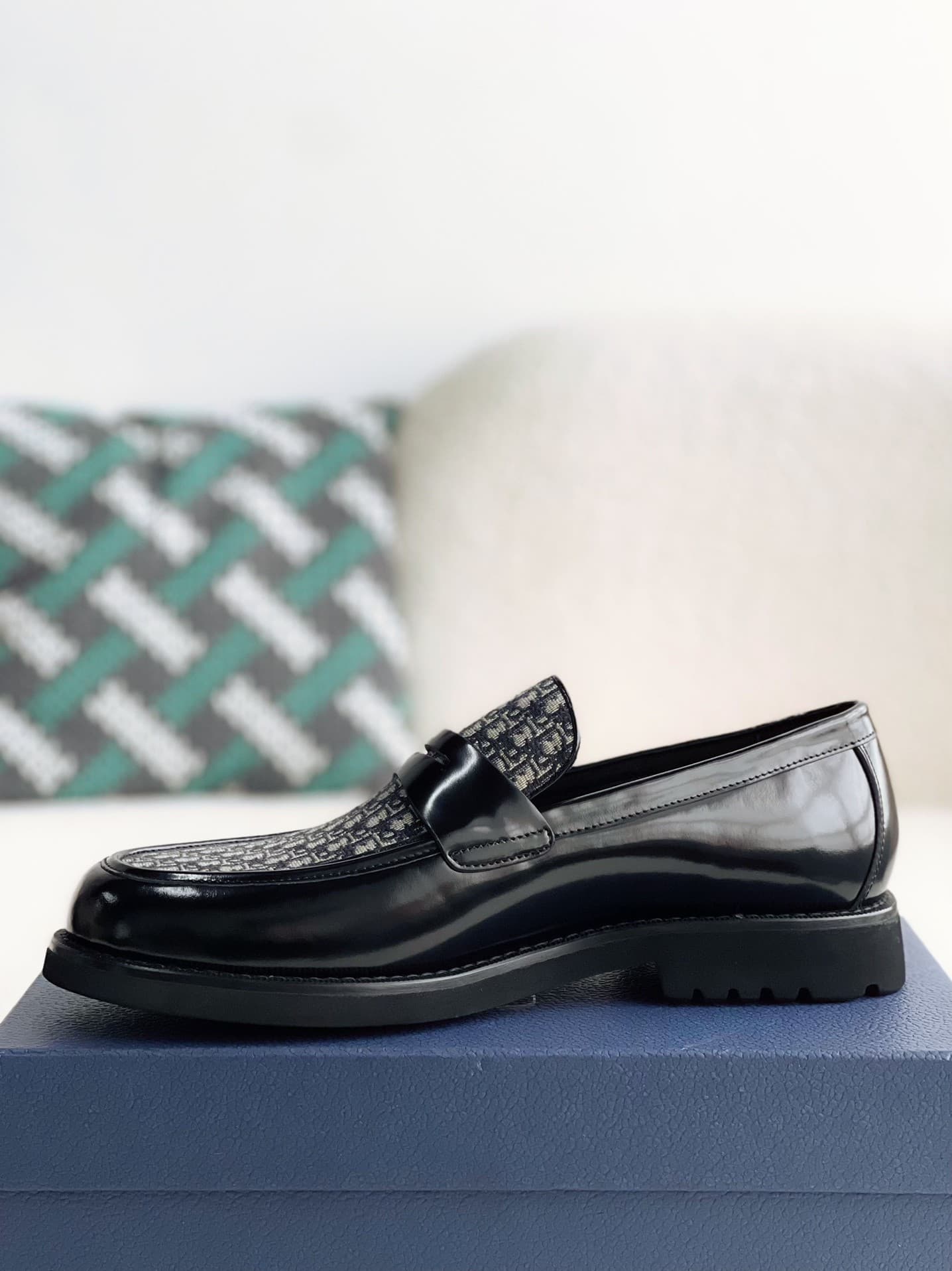 DR Men's Leather Shoes