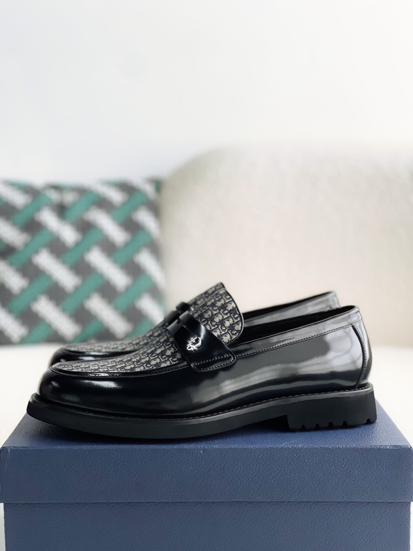 DR Men's Leather Shoes