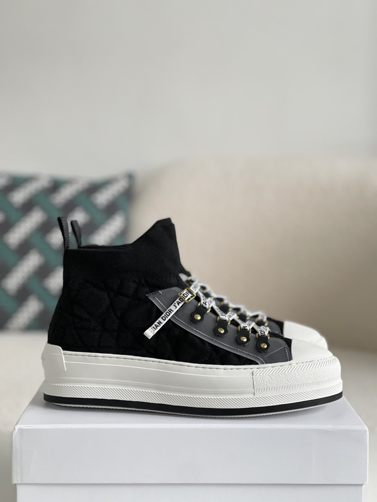 DR Walk's DR sneaker