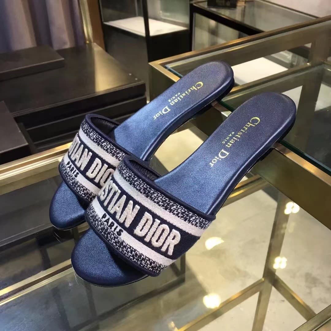 DR Every-D Sandals