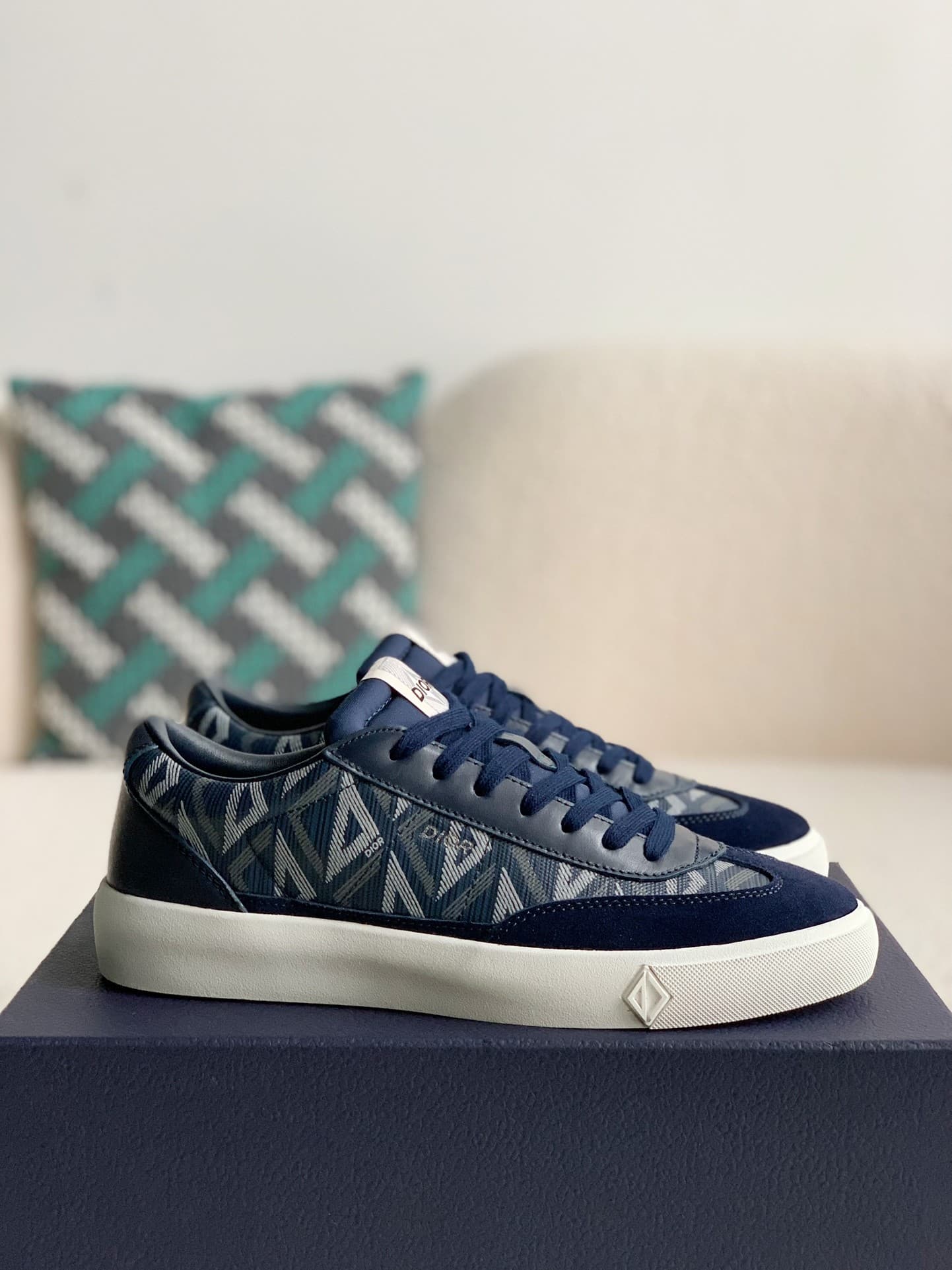 DR B101 Sneaker