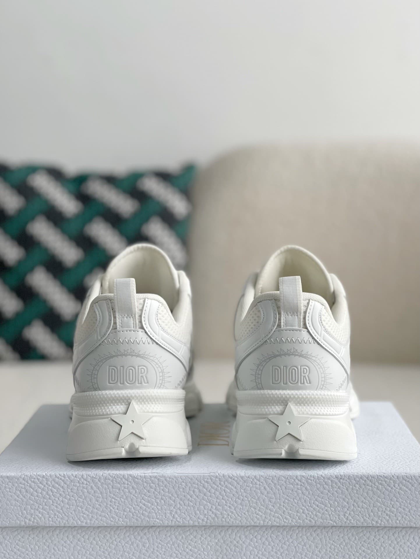 DR Running Sneakers
