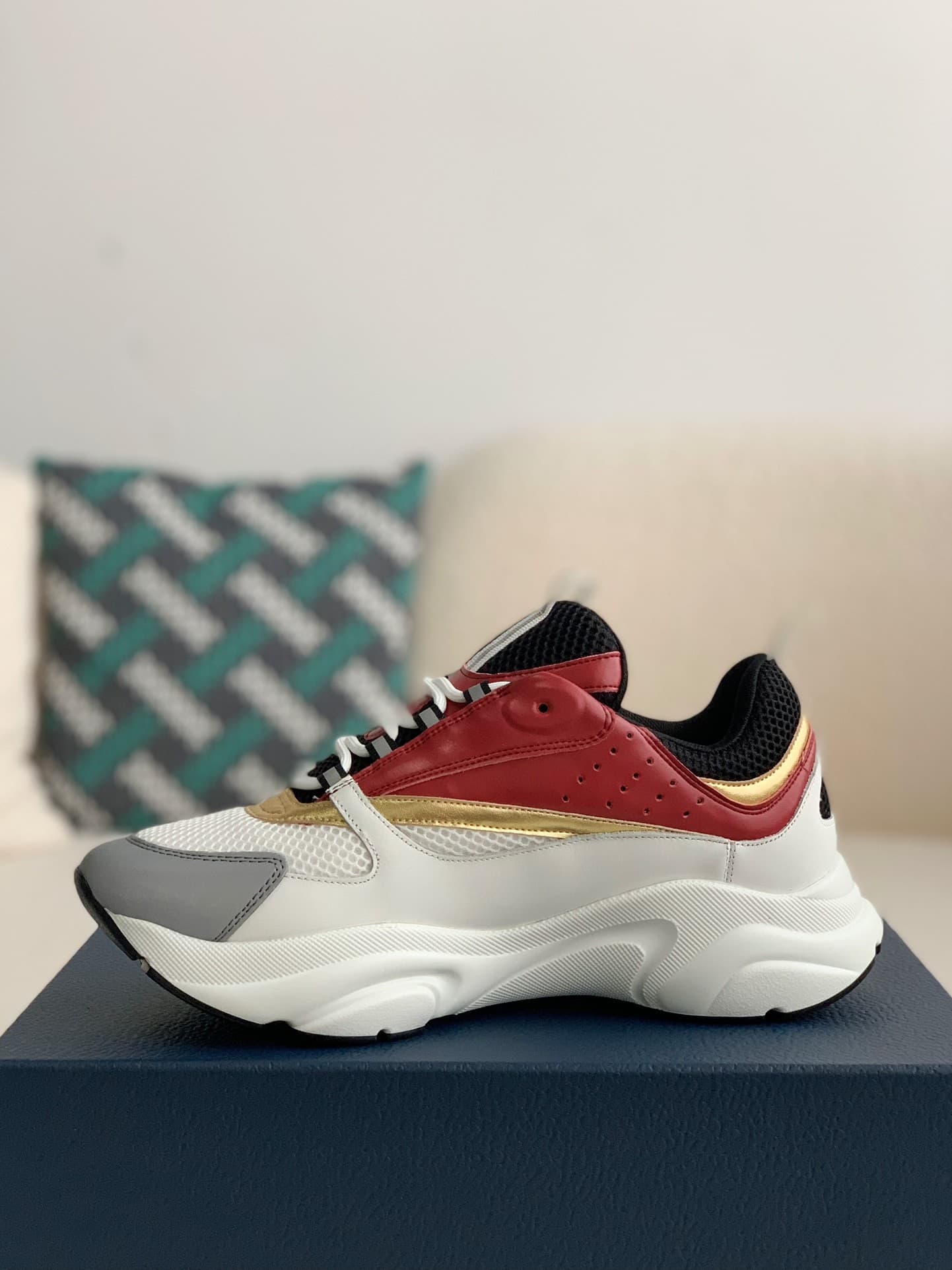 DR classic B22 Clunky Sneaker