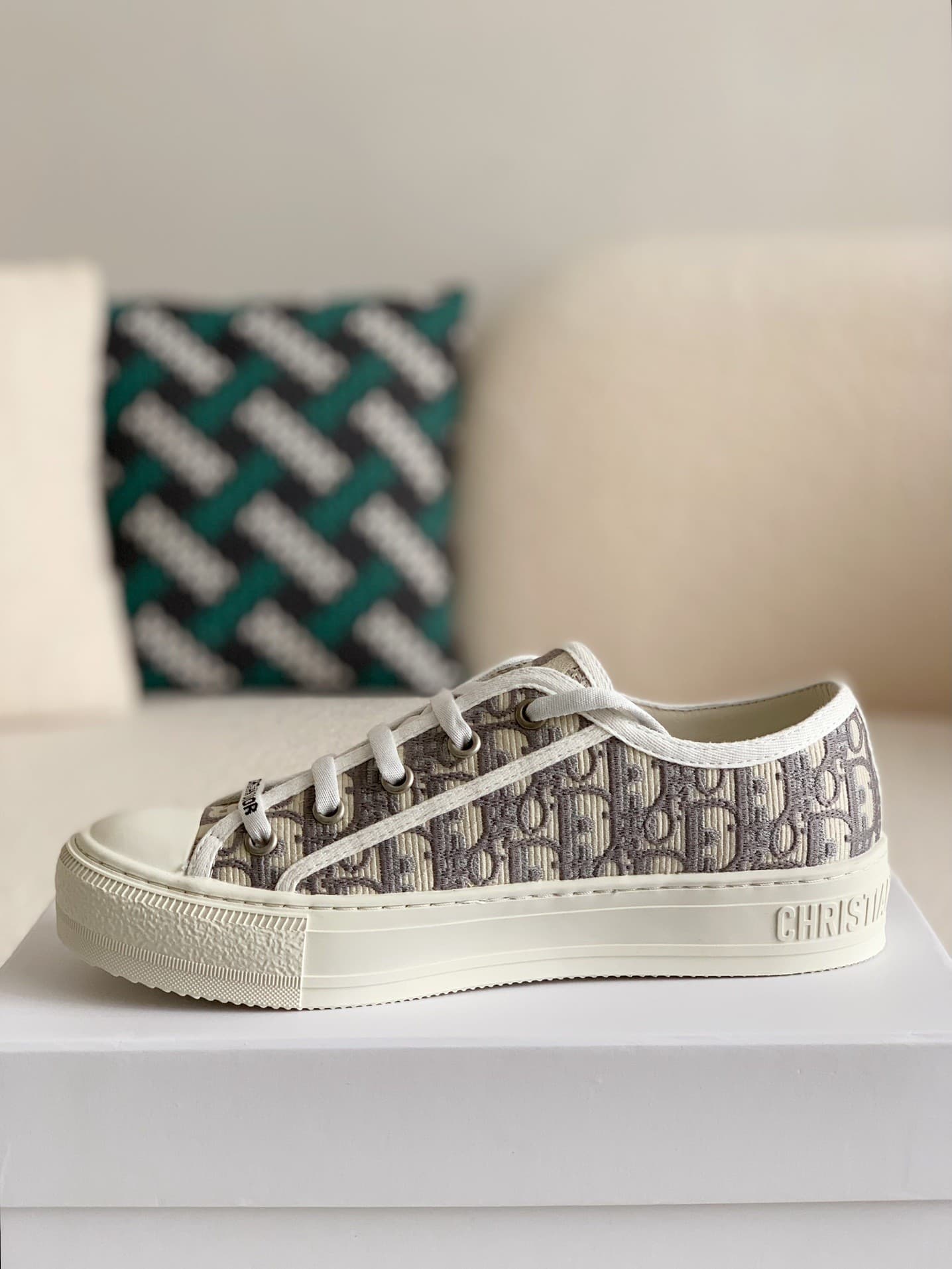 DR B23 low Sneaker