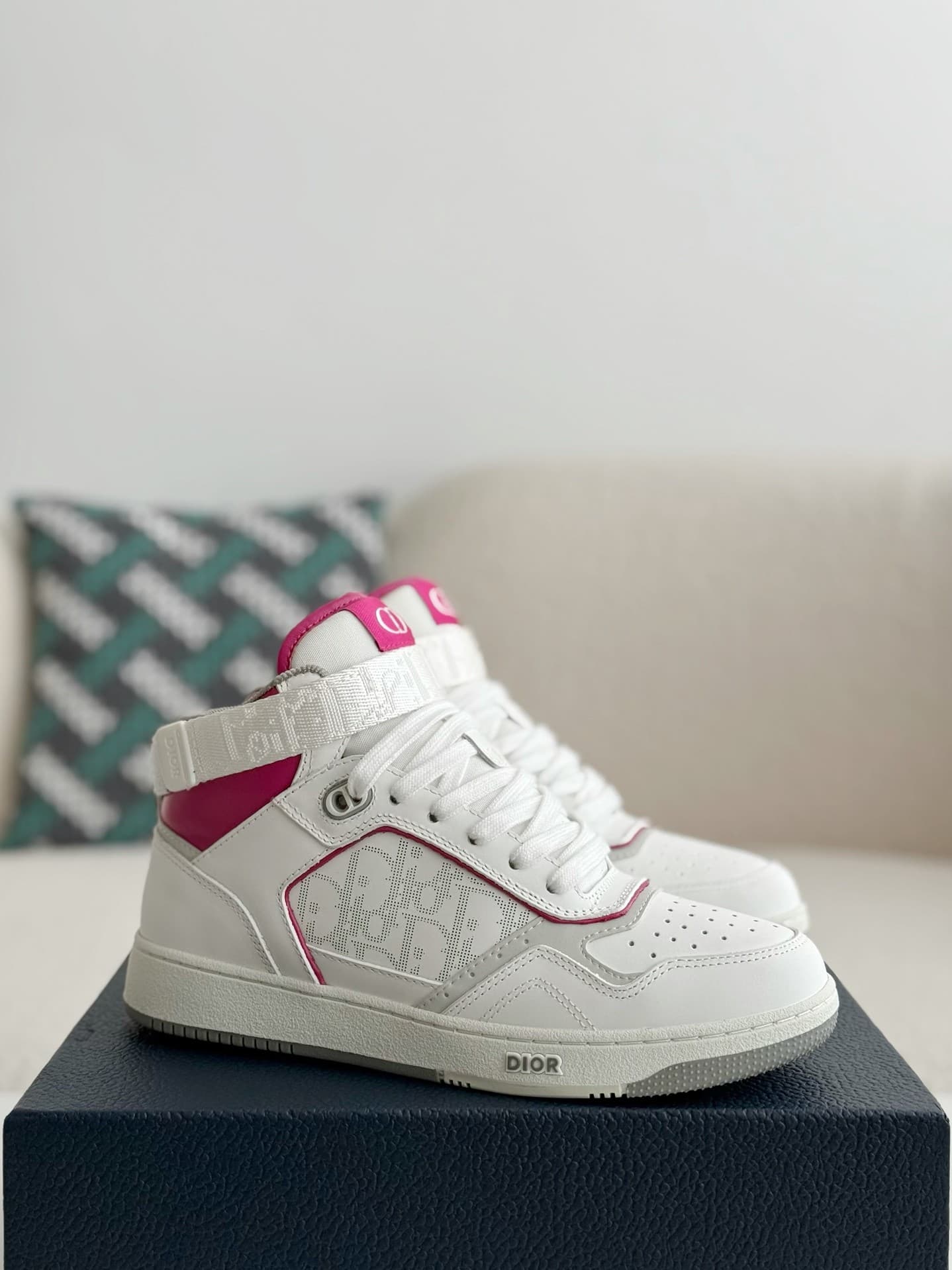 DR B27 High-top casual shoes