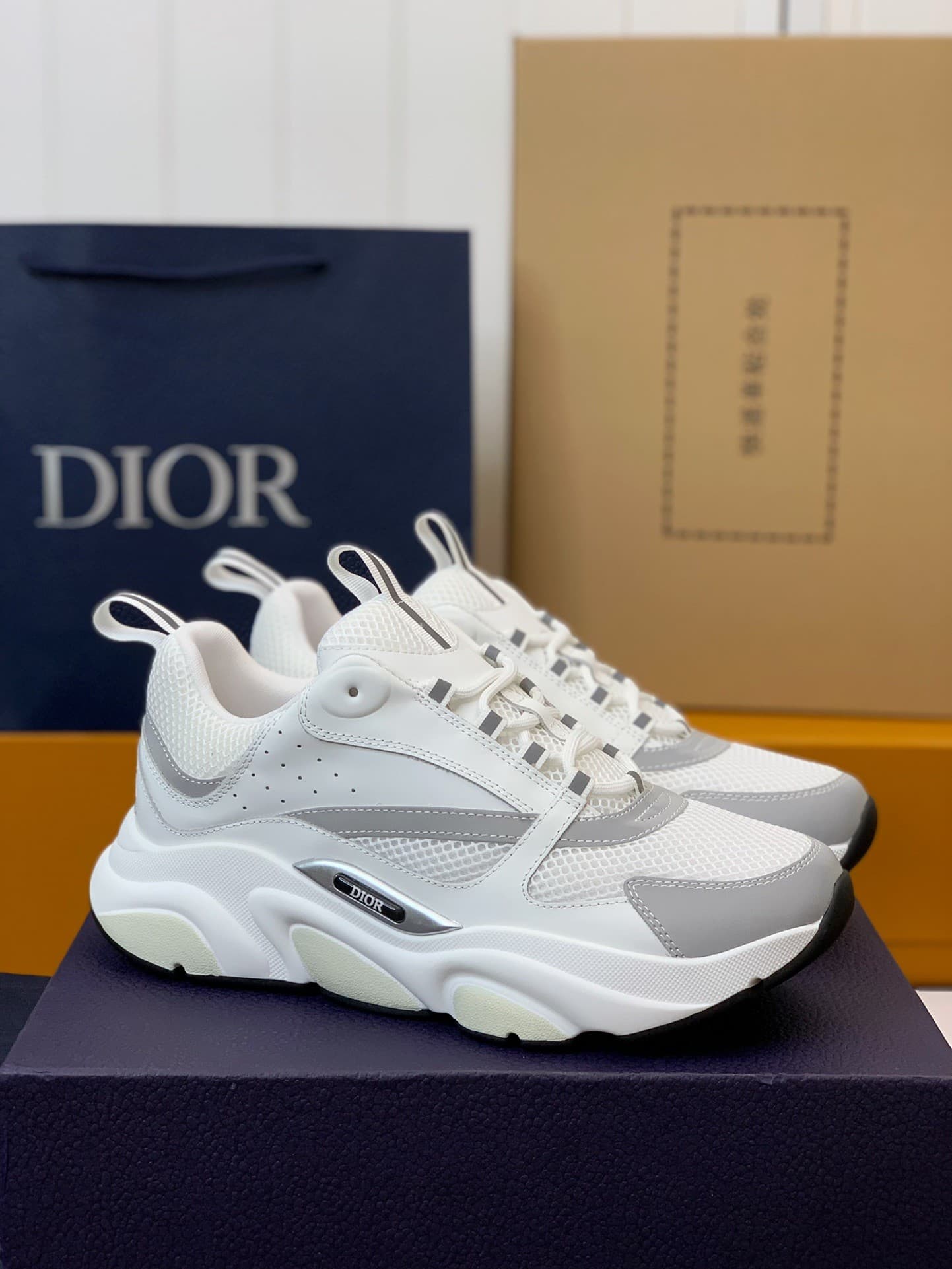 DR classic B22 Clunky Sneaker