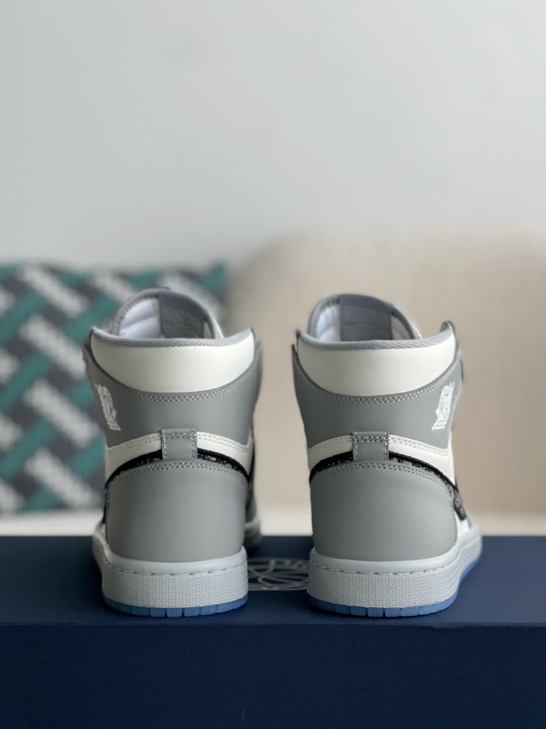 DR X NK JRD 1 Sneaker