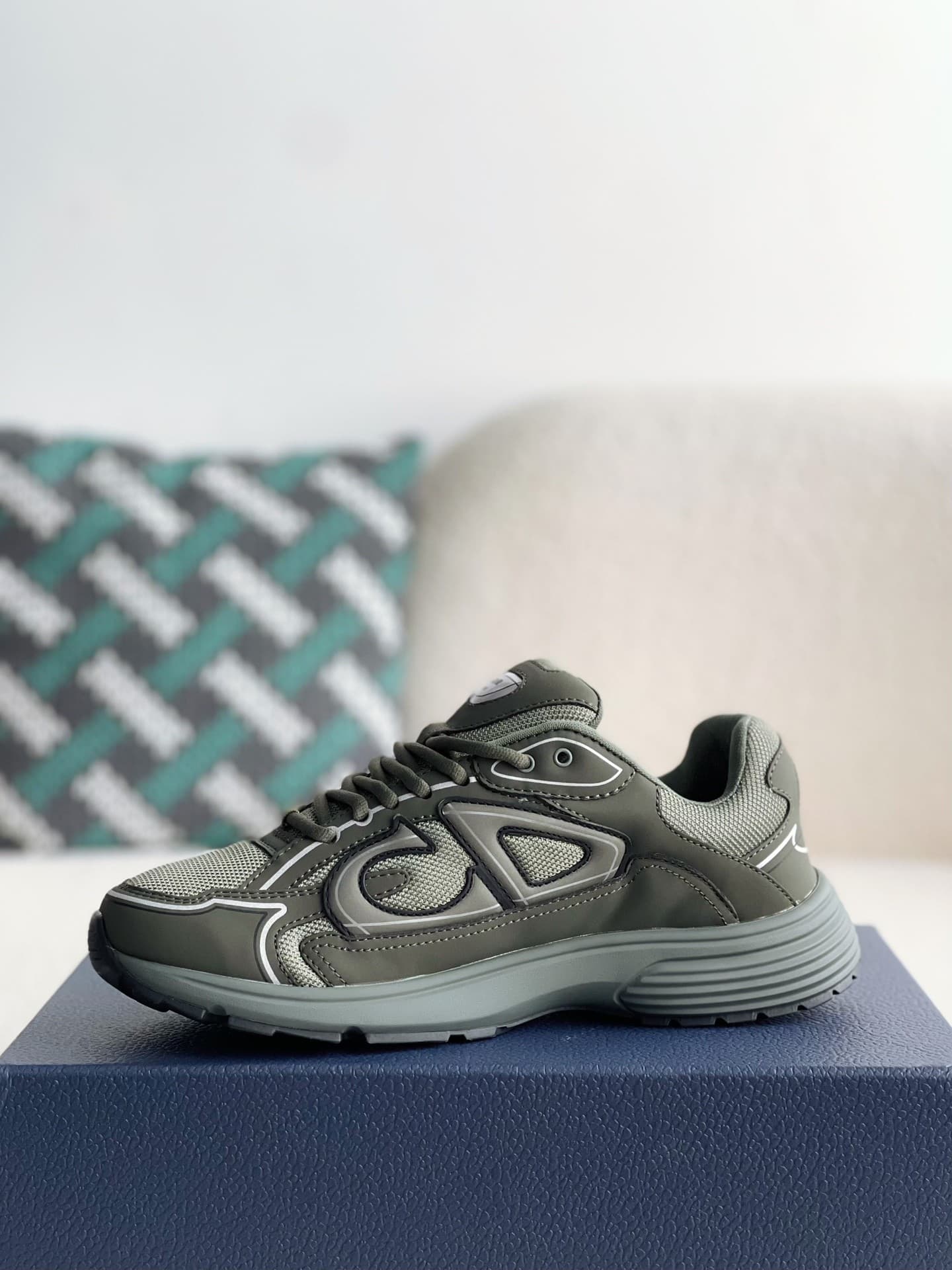 DR b30 sneaker