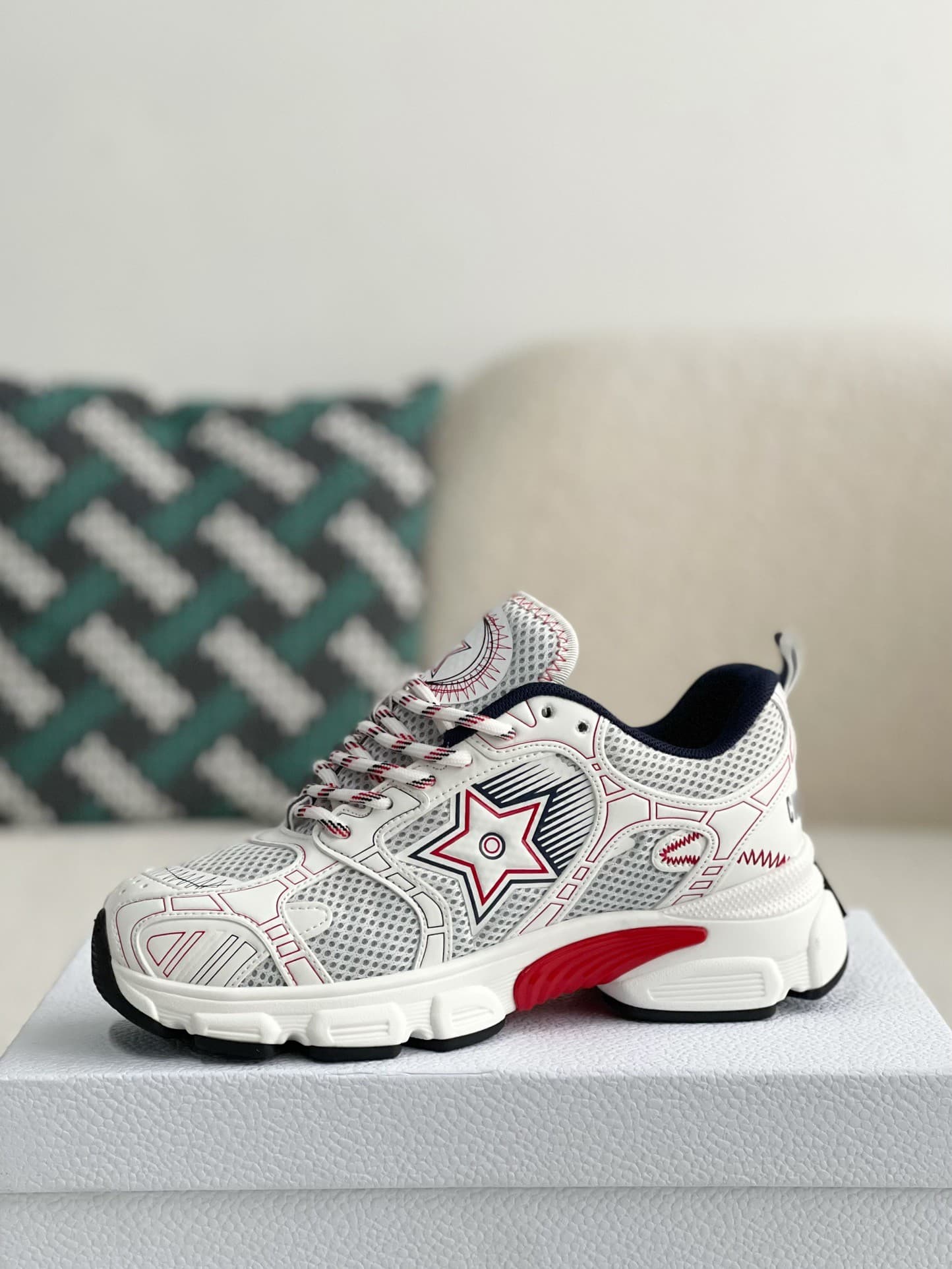 DR Running Sneakers