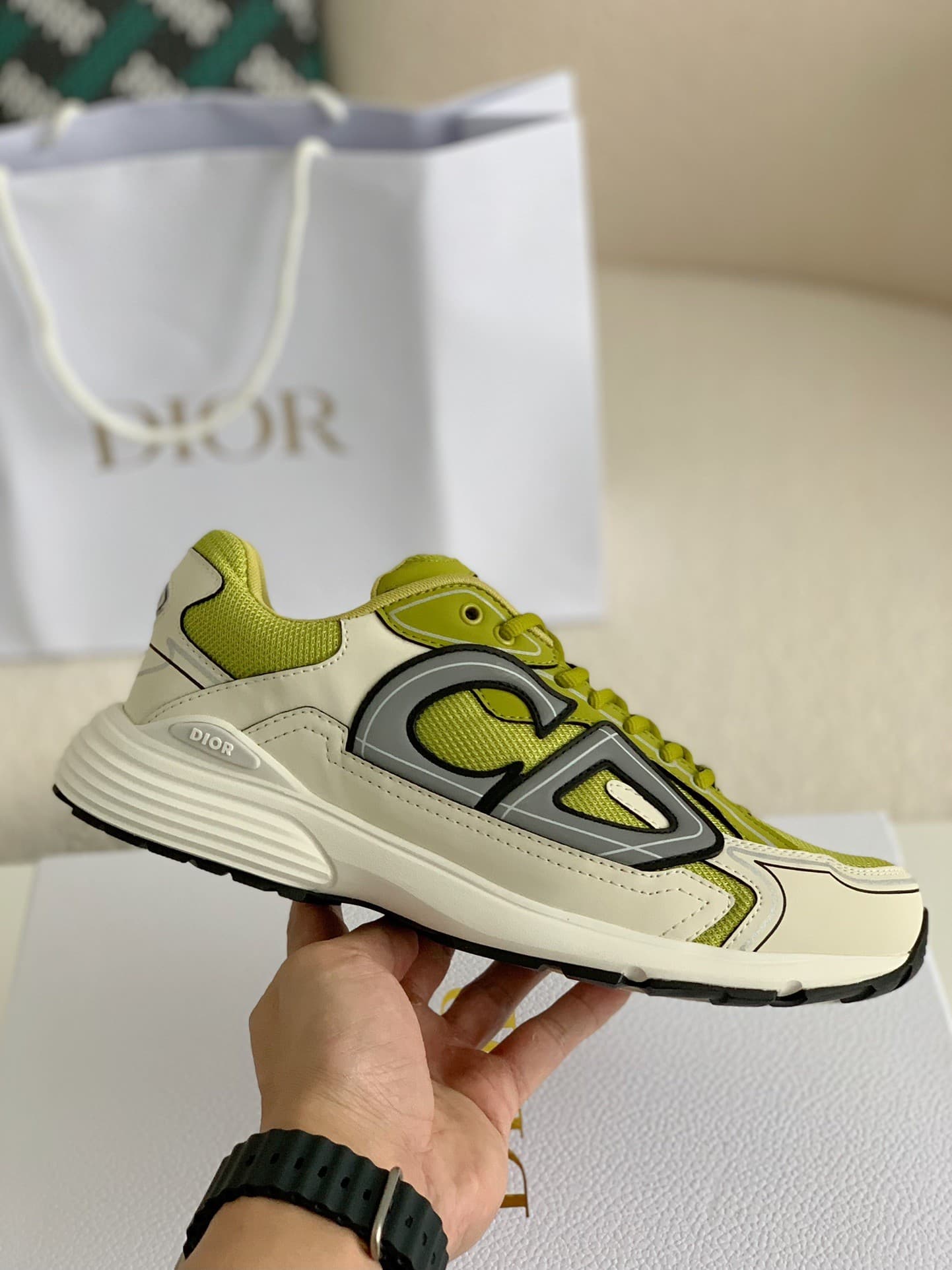 DR NEW ARRIVAL B30 Clunky Sneaker