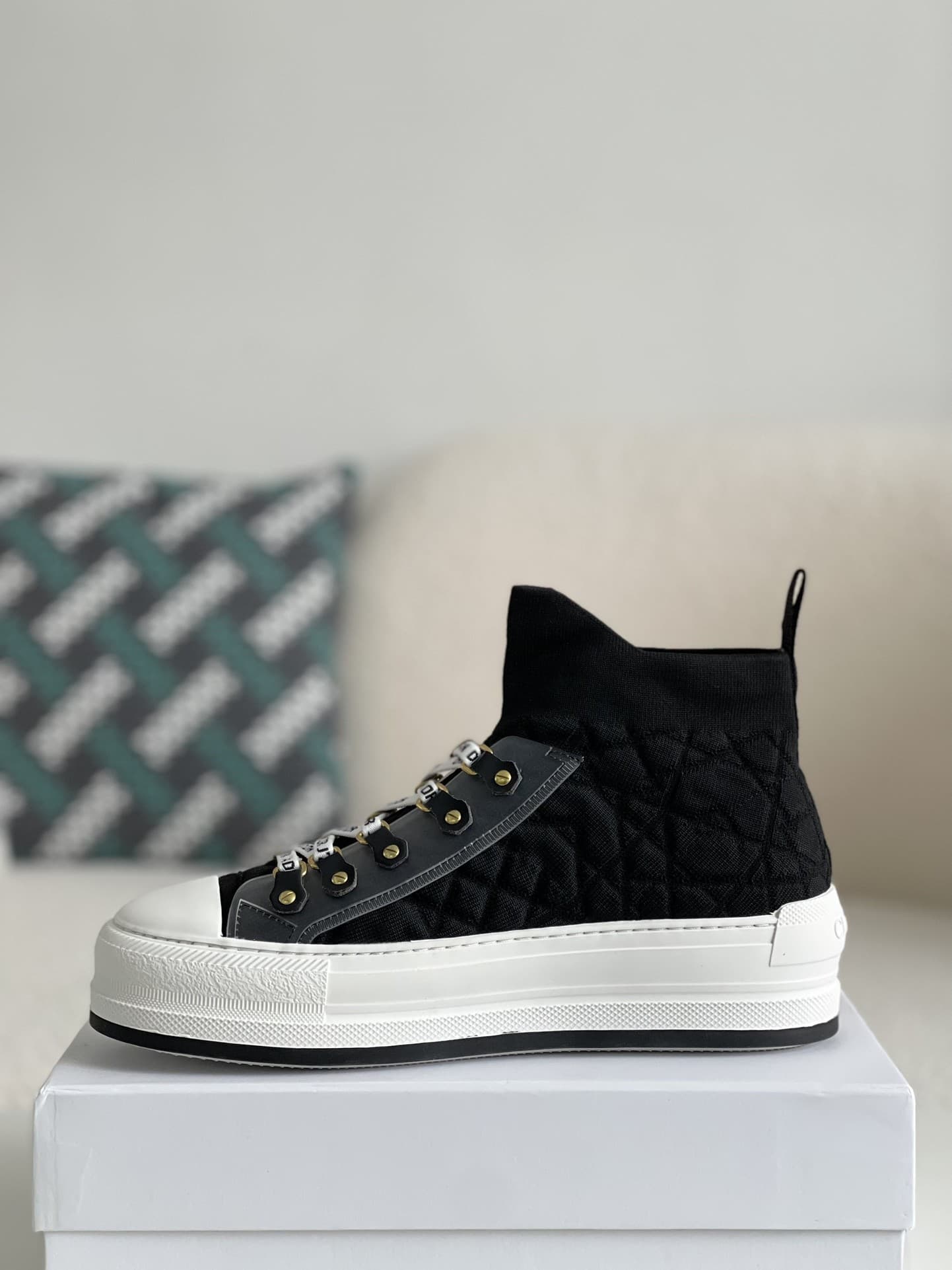 DR Walk's DR sneaker