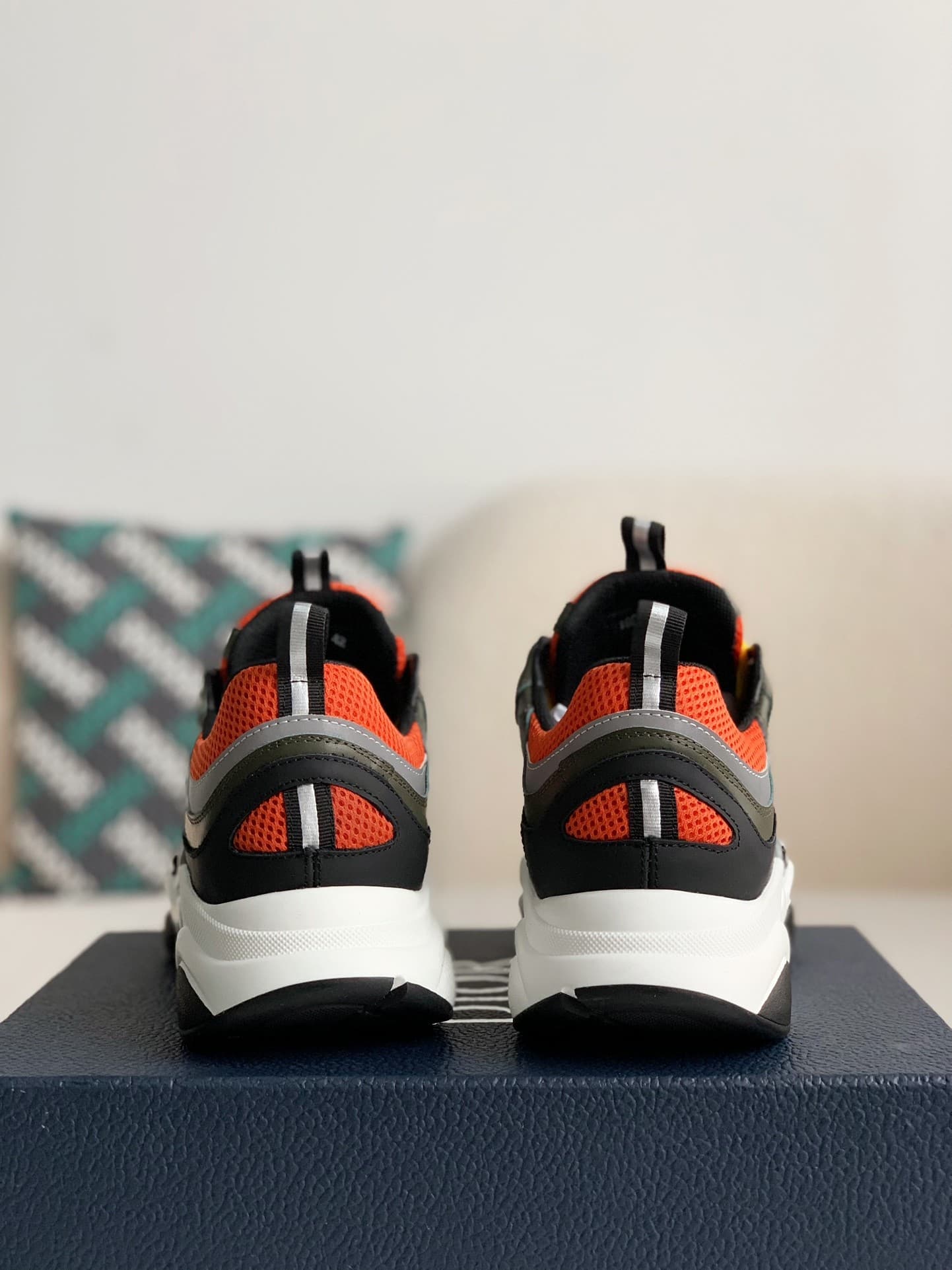 DR classic B22 Clunky Sneaker