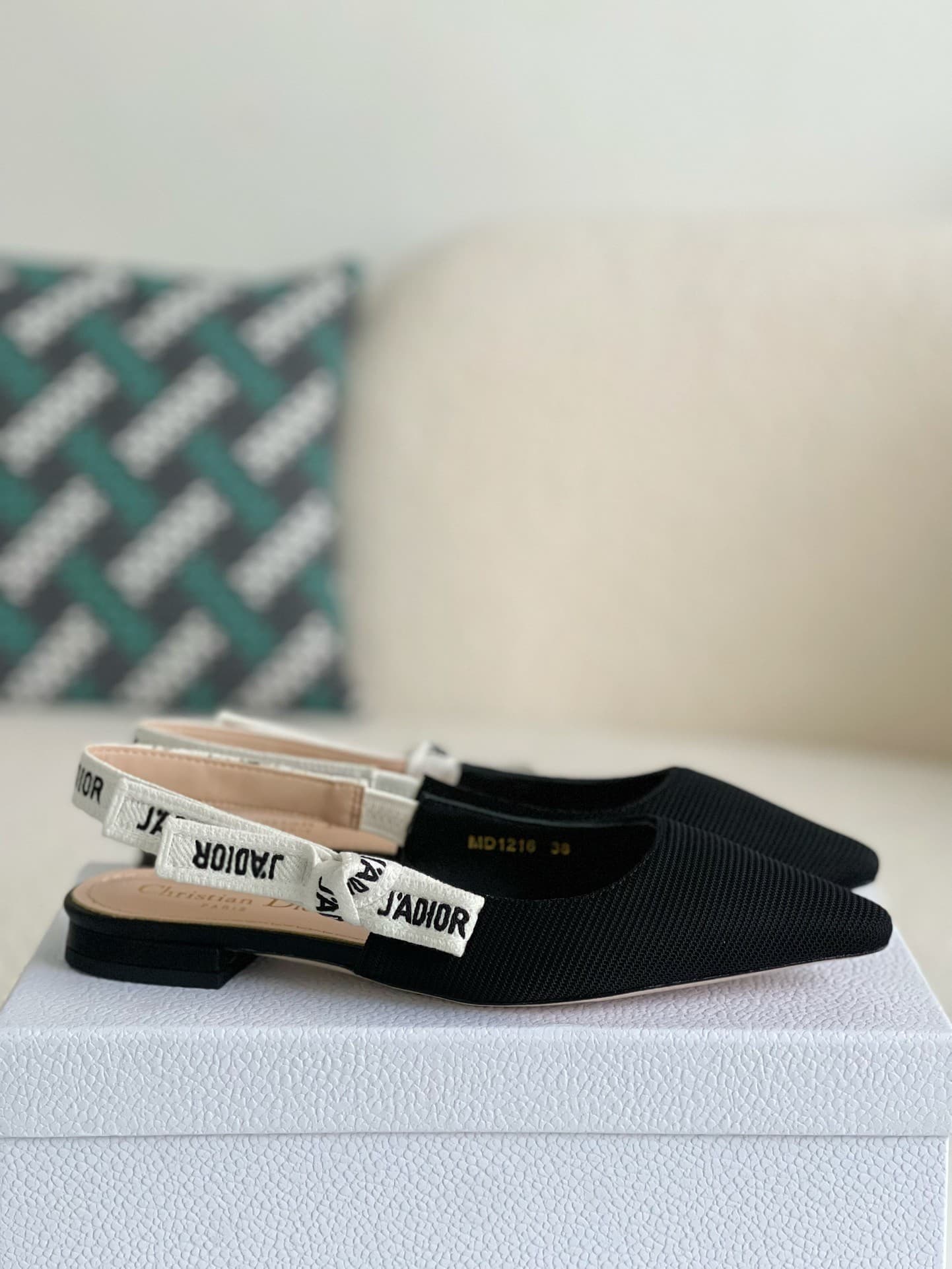 DR Sandals