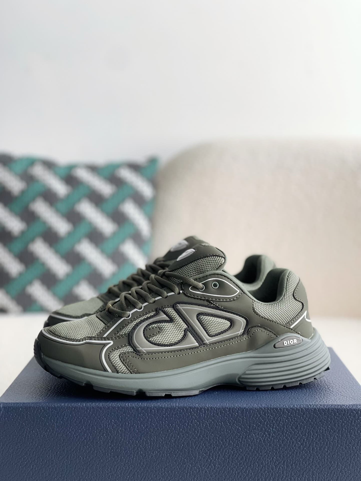 DR b30 sneaker