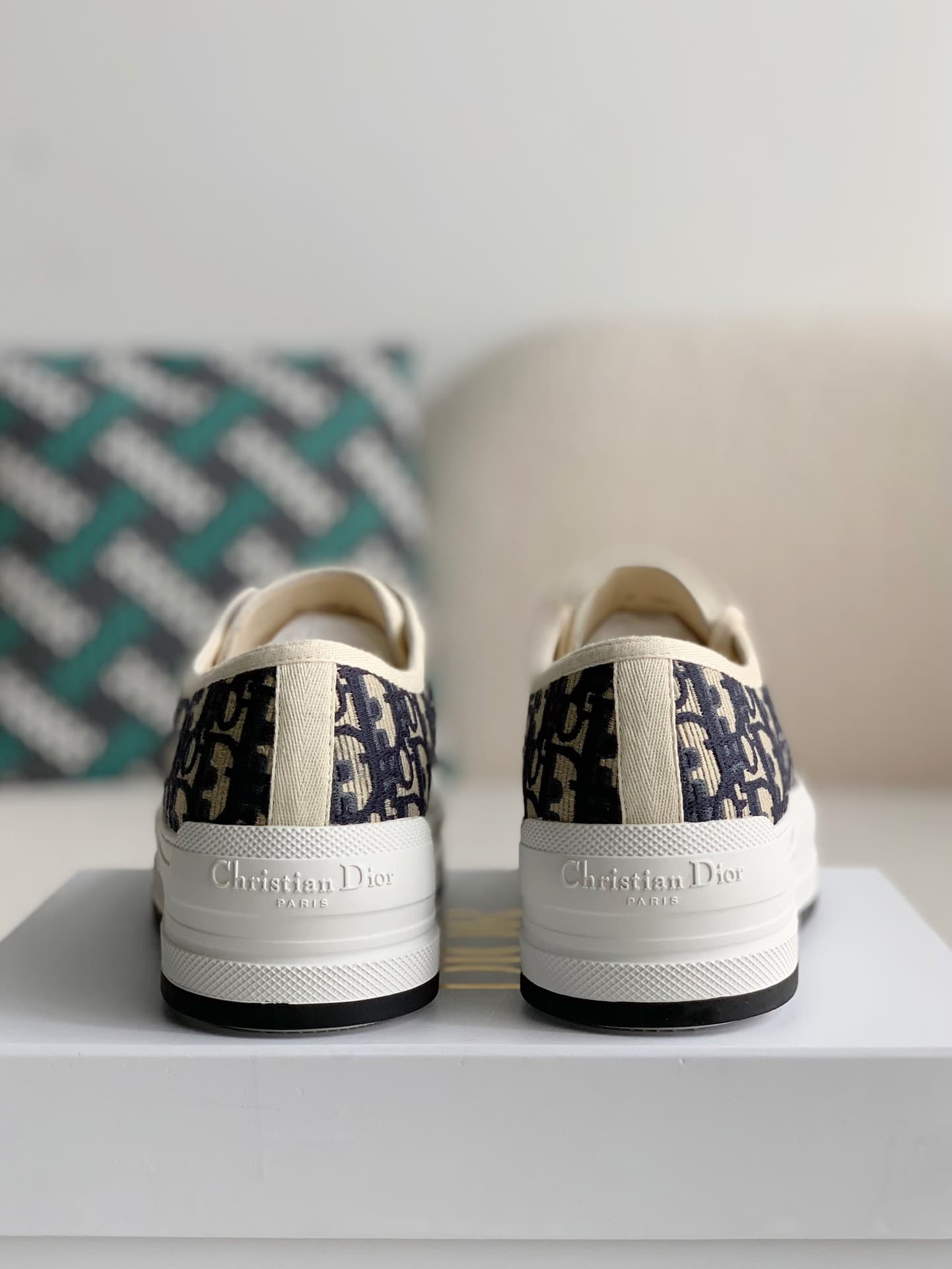 DR B23 low Sneaker
