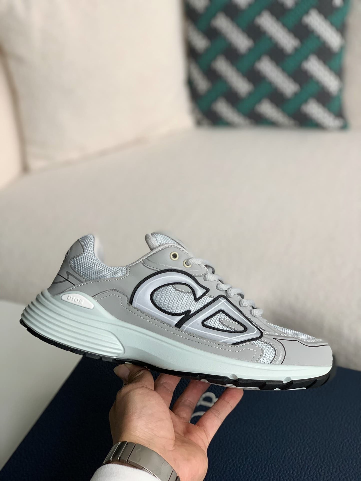 DR NEW ARRIVAL B30 Clunky Sneaker