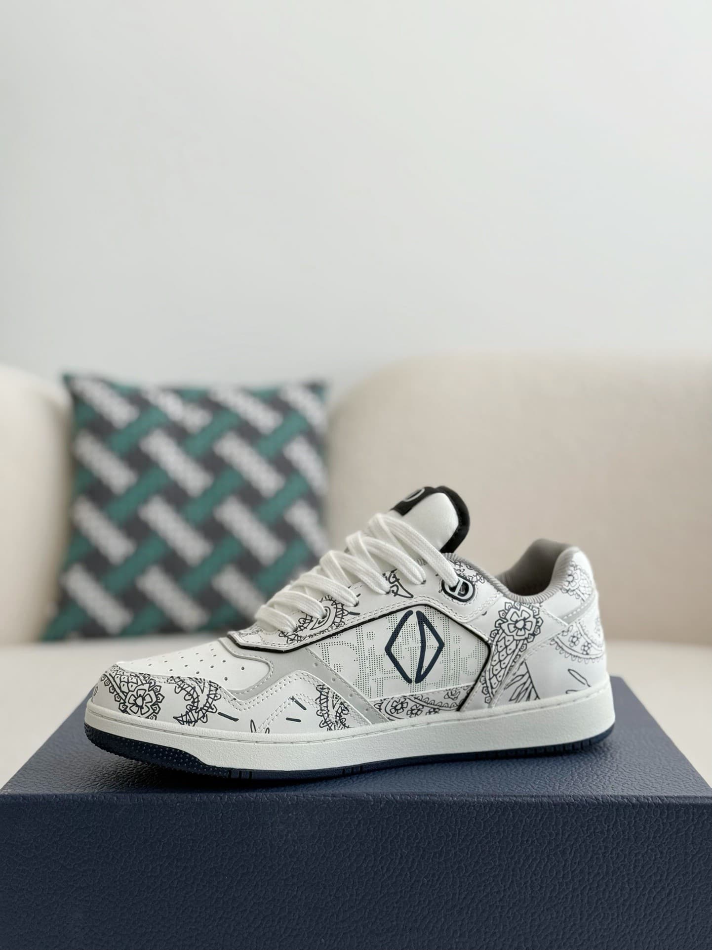 DR HIGH LEVEL B27 Sneaker