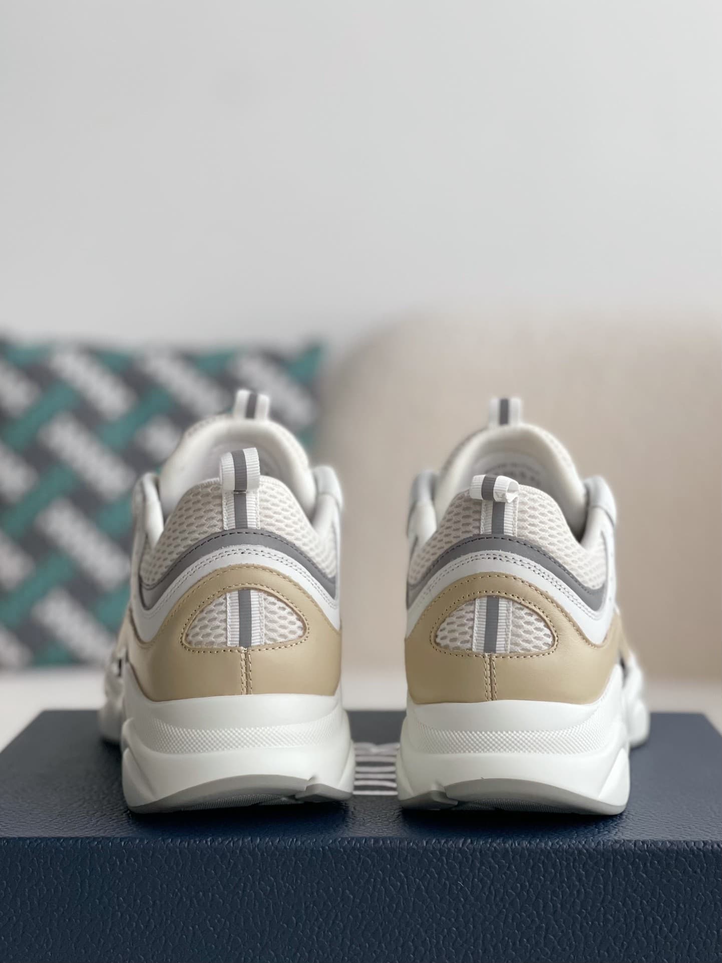 DR classic B22 Clunky Sneaker