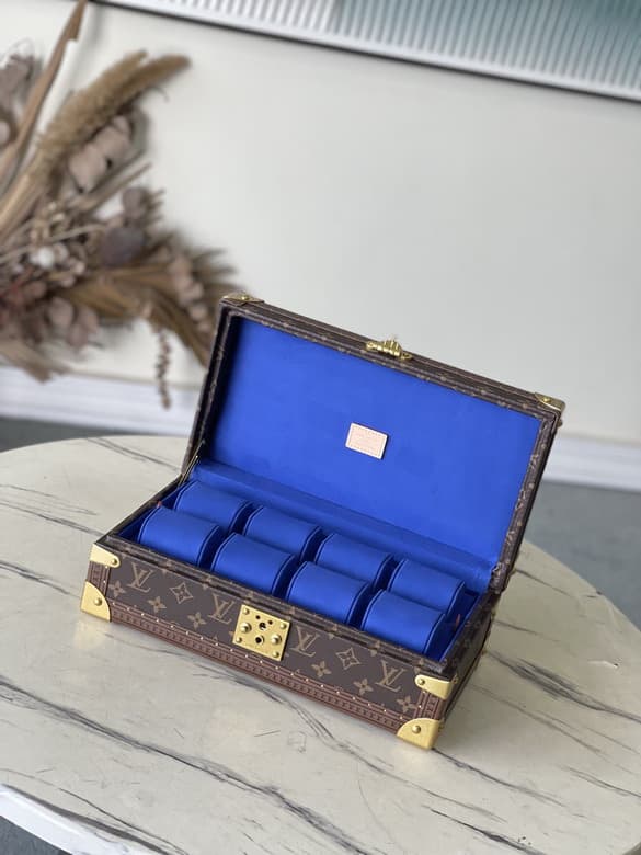 L X V Watch Storage Box Size:20.5x13.5x35cm