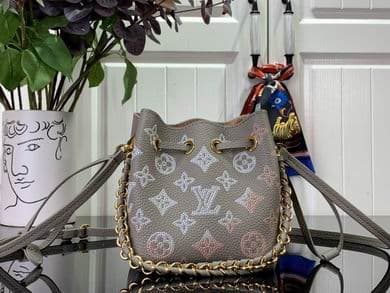 L X V Bucket Bags 13x11x10.5cm