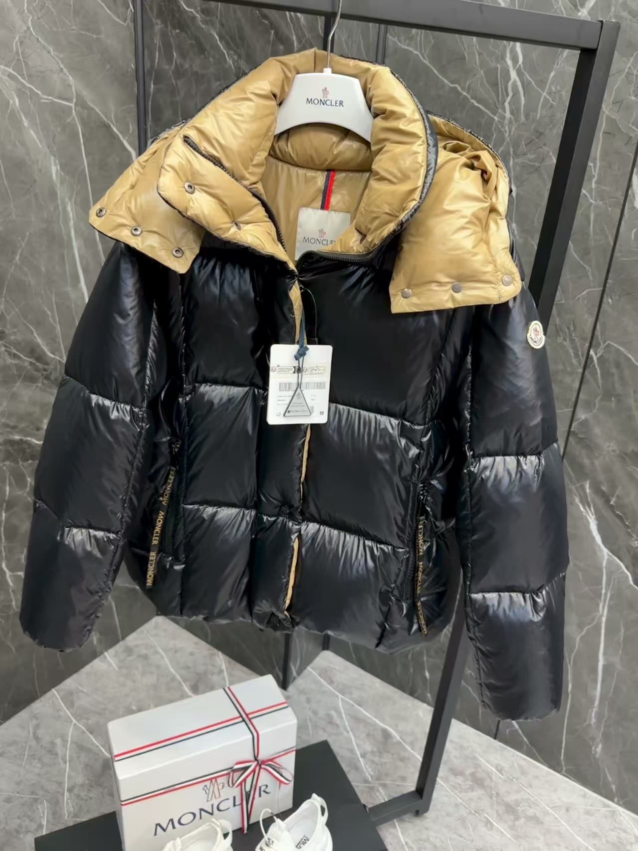 MONC Down Jacket Puffer Coat(Women's style)