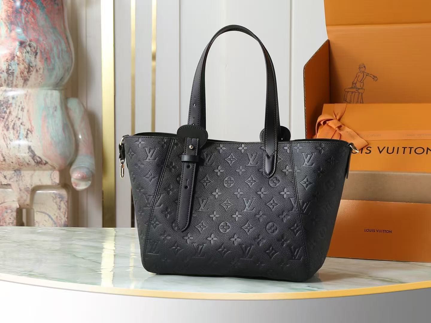 L X V All-IN M25858/M25890 22*15*40CM