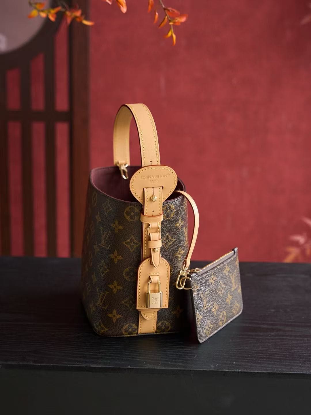 L X V ALL-IN BB M12925 18*12*16CM