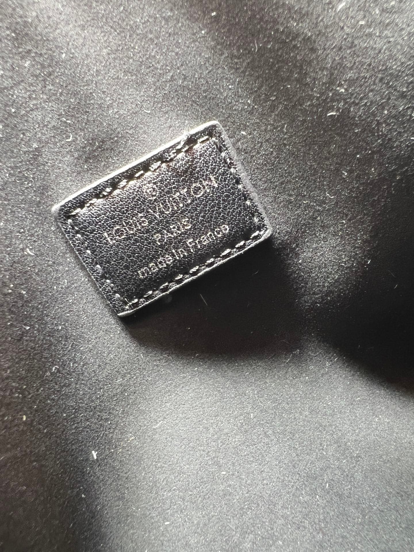 L X V travelling bag(Multiple sizes)