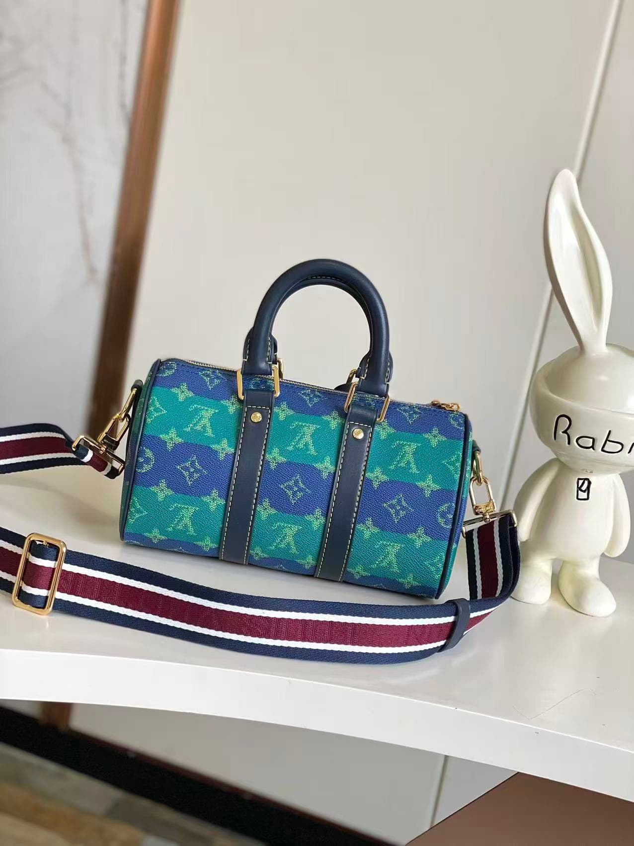 L X V KEEPALL M25786 2025 25*15*11CM