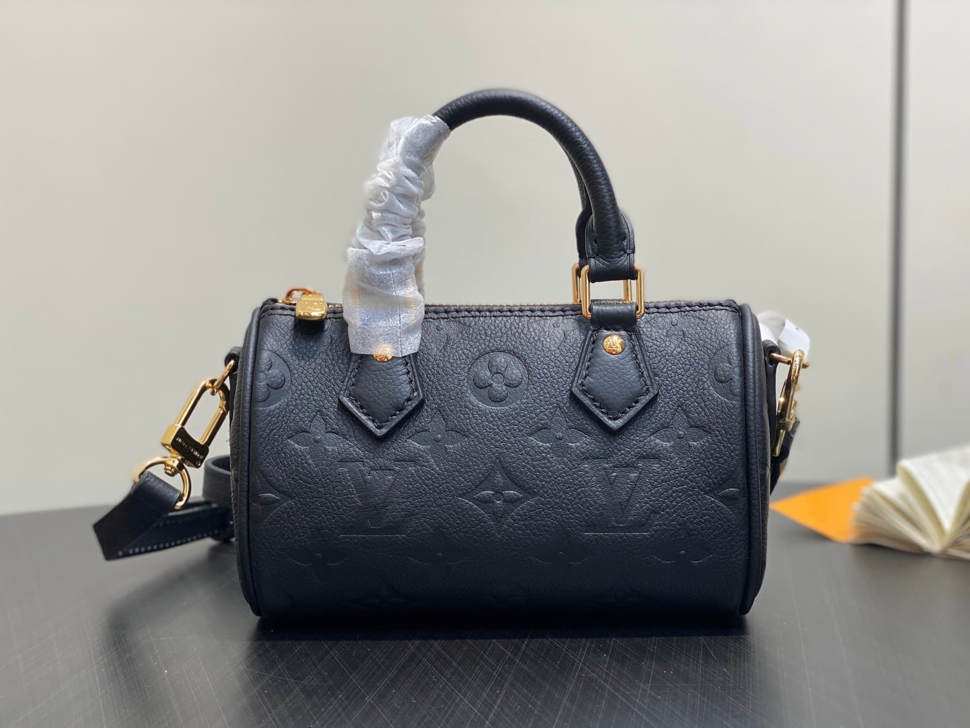 L X V NANO SPEEDY 10x7.5x16cm(Multiple colors)