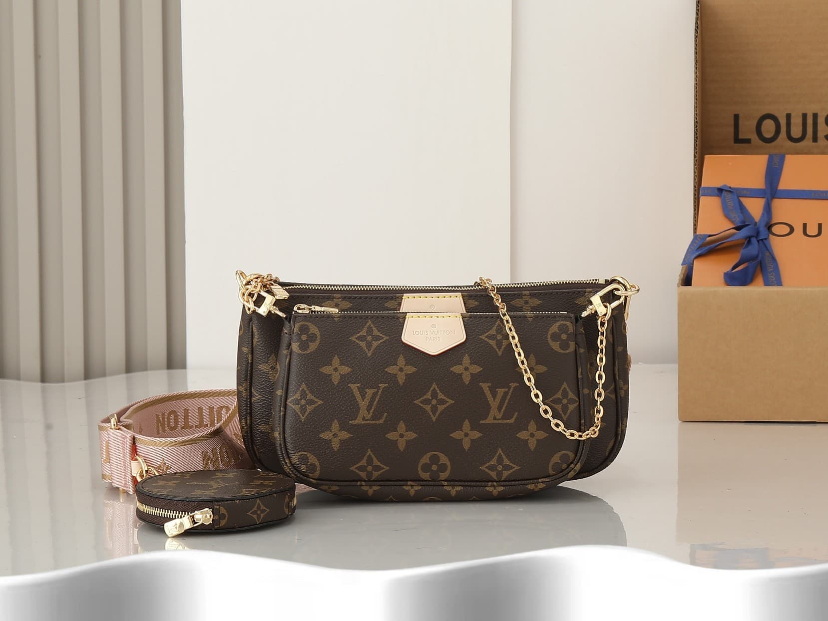 L X V MULTI POCHETTE ACCESSORIES M44813 24x13.5x4cm(Multiple colors)