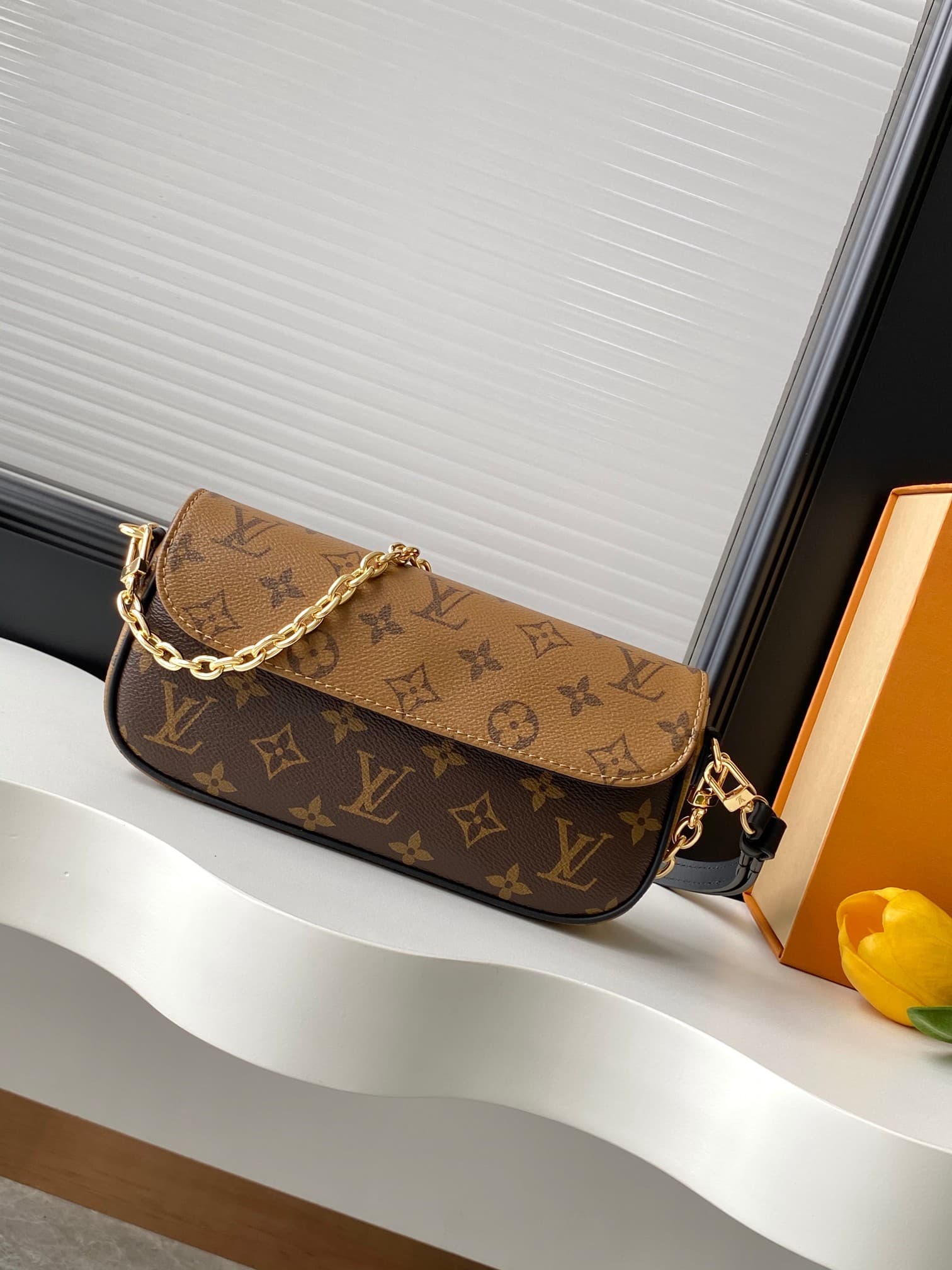 L X V WALLET ON CHAIN IVY size:23.5*12*4.3cm(Multiple colors)