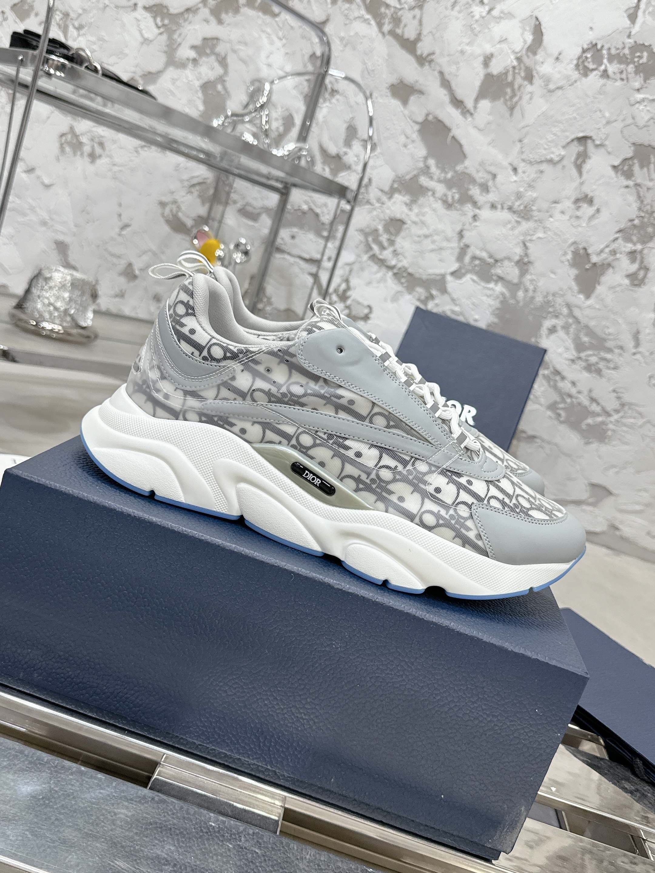 DR B30 Sneaker