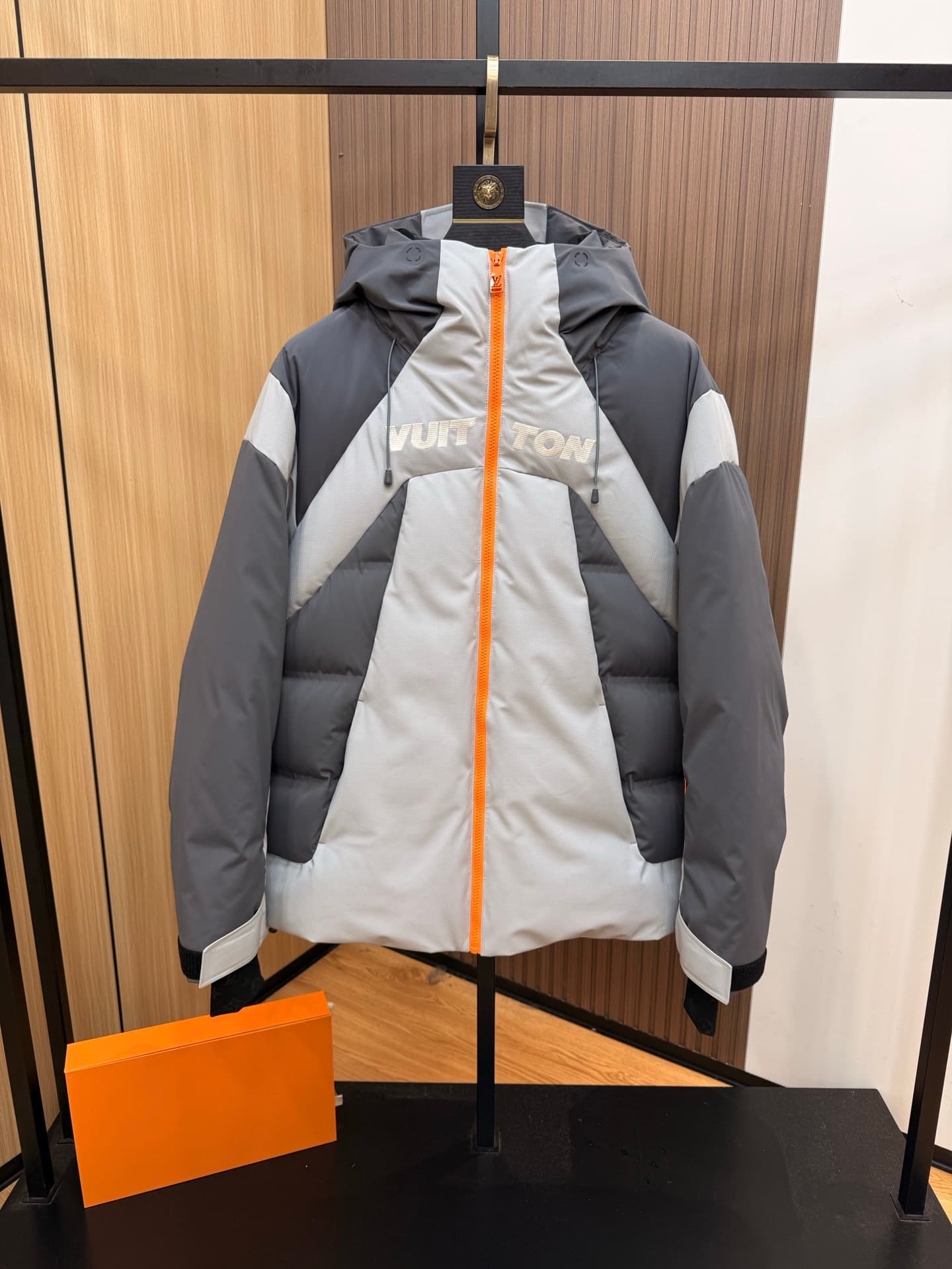 L X V 3390 Ski Down Jacket