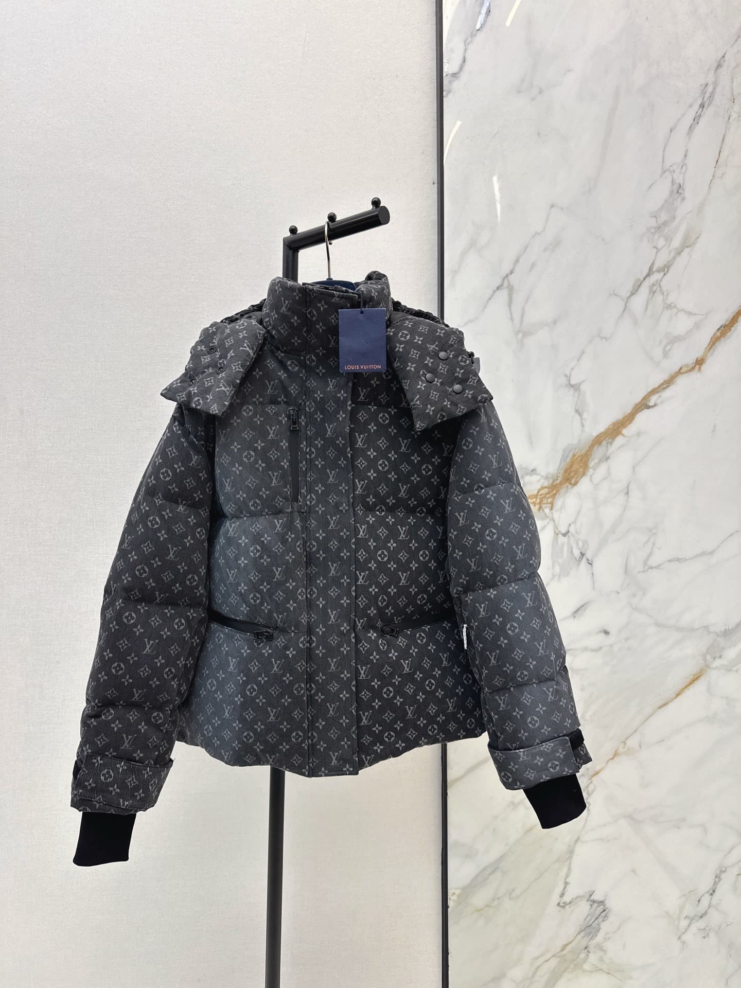L X V Down jacket(Women's style)