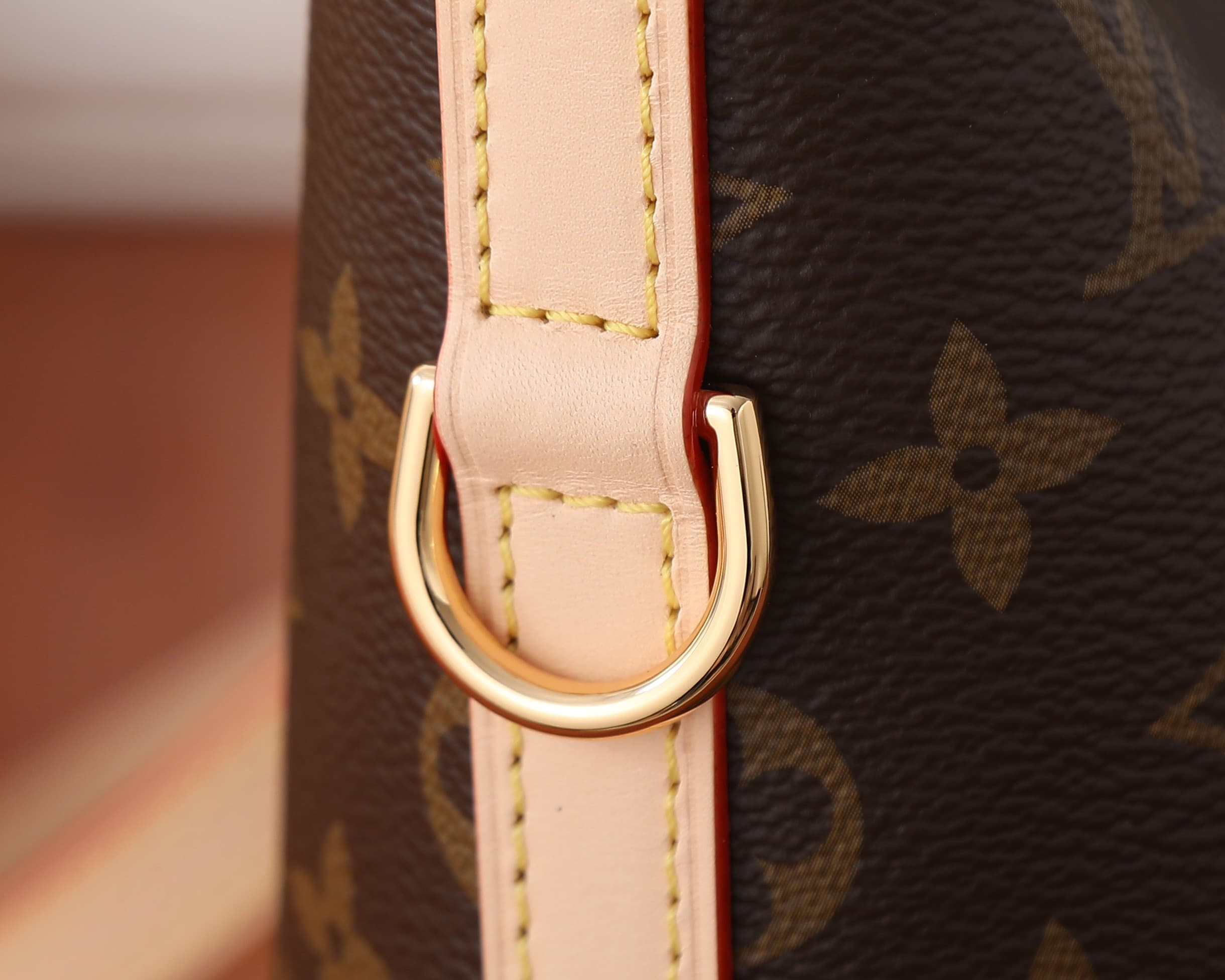 L X V MULTIPASS Shoulder bag 30x26x10cm