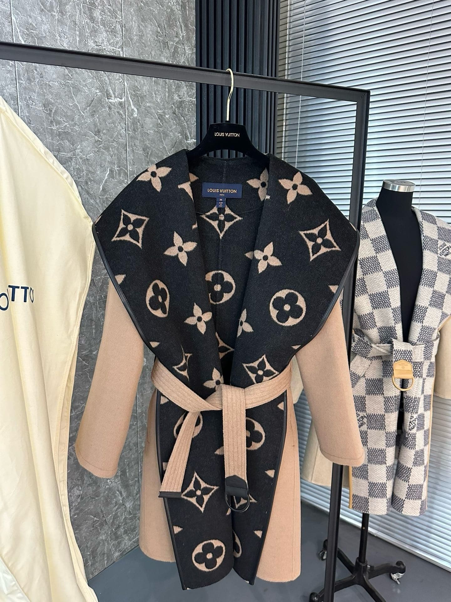 L X V Cashmere coat(Women's style)(Multiple colors)