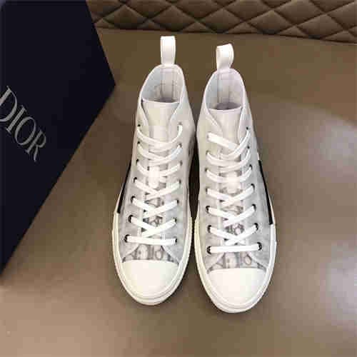 DR Sneaker