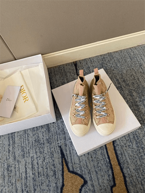 DR Sneaker