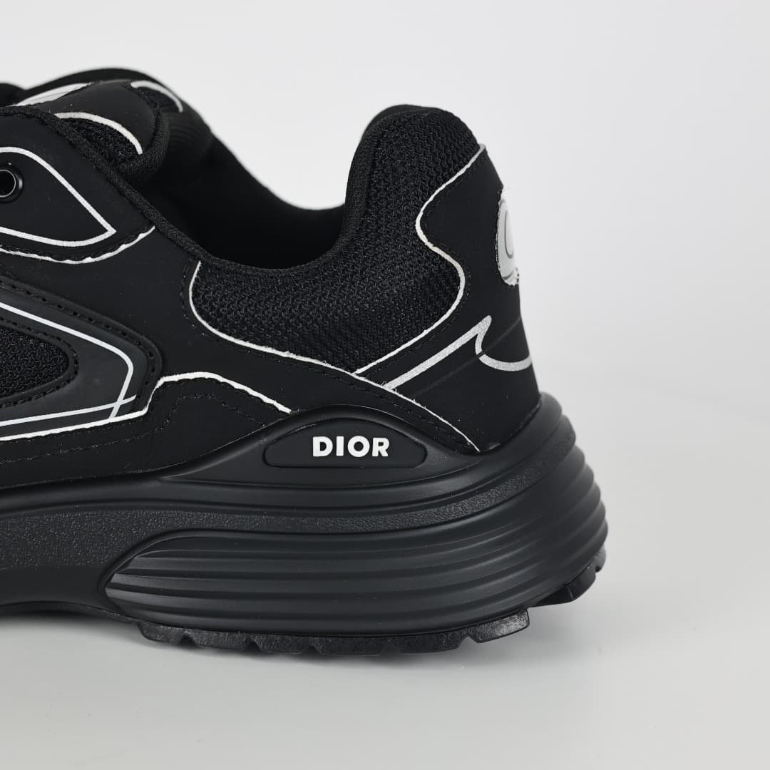 DR B30 Sneakers